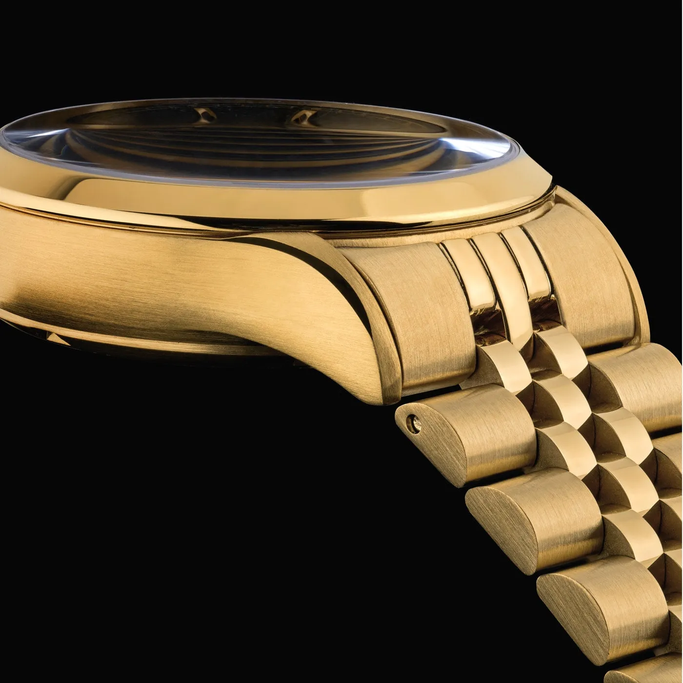 A12 Ceremony Swiss 40mm - Gold
