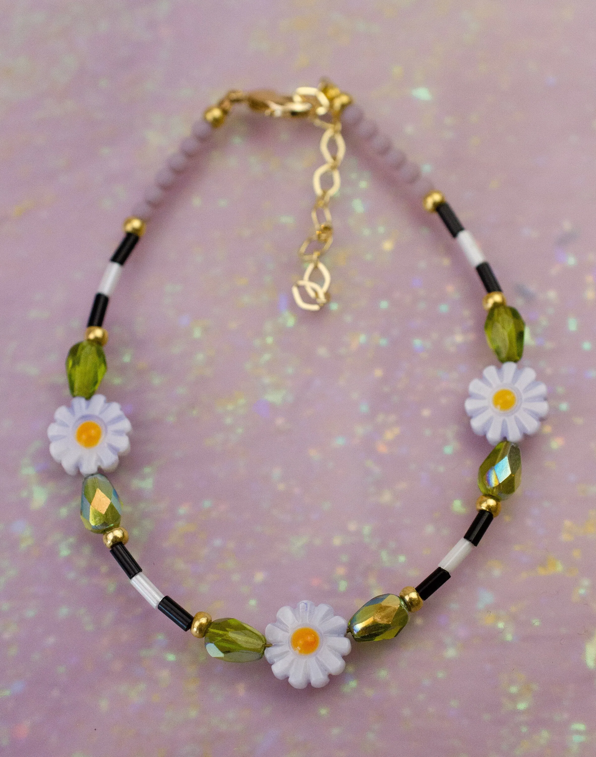 Beaded flower bracelet, purple flower bracelet, floral bracelet, Flower Charm Bracelet, handmade beaded bracelet,Dainty Bracelet,