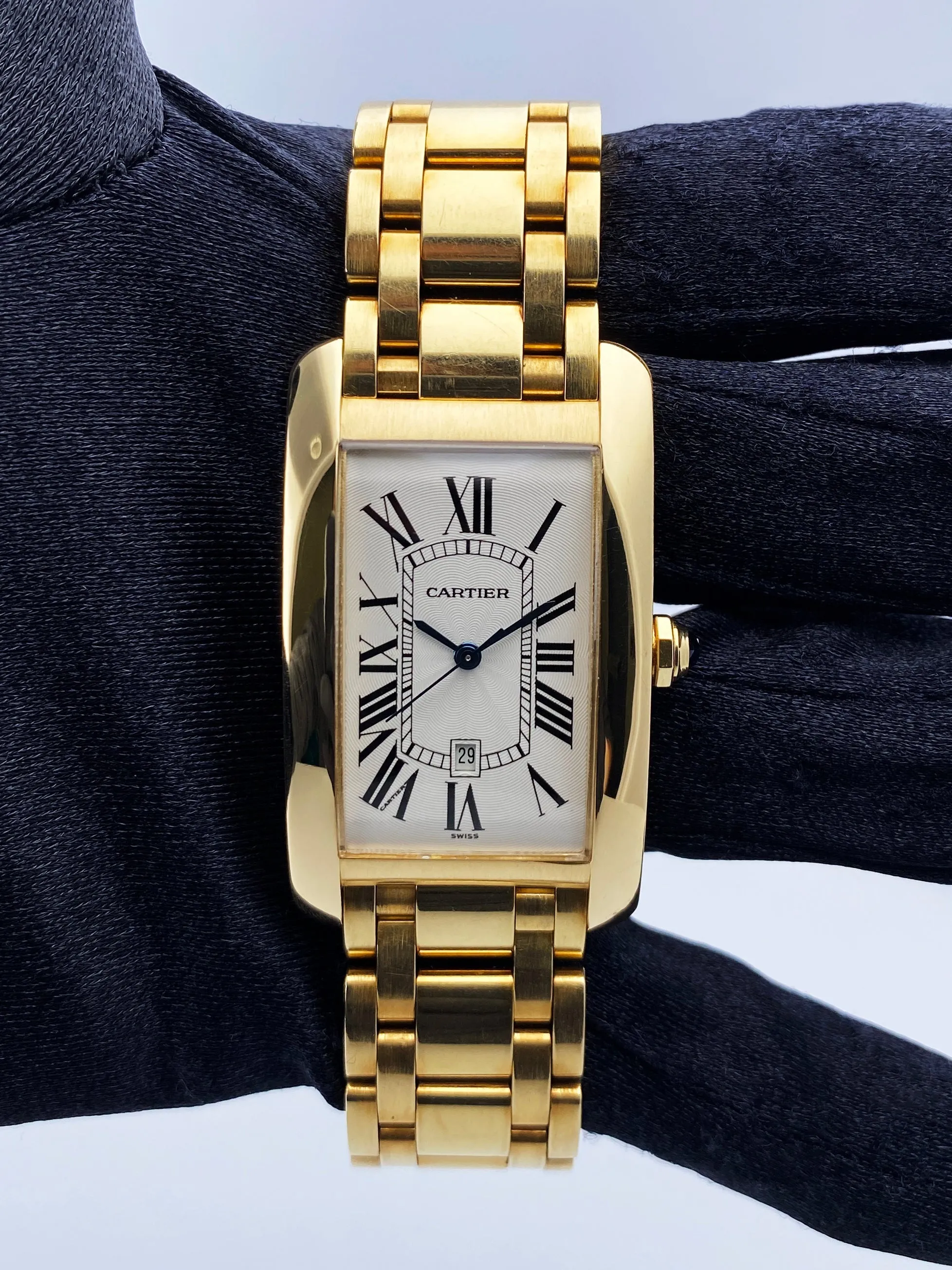 Cartier Tank Americaine Large W2603156 18K Yellow Gold Mens Watch