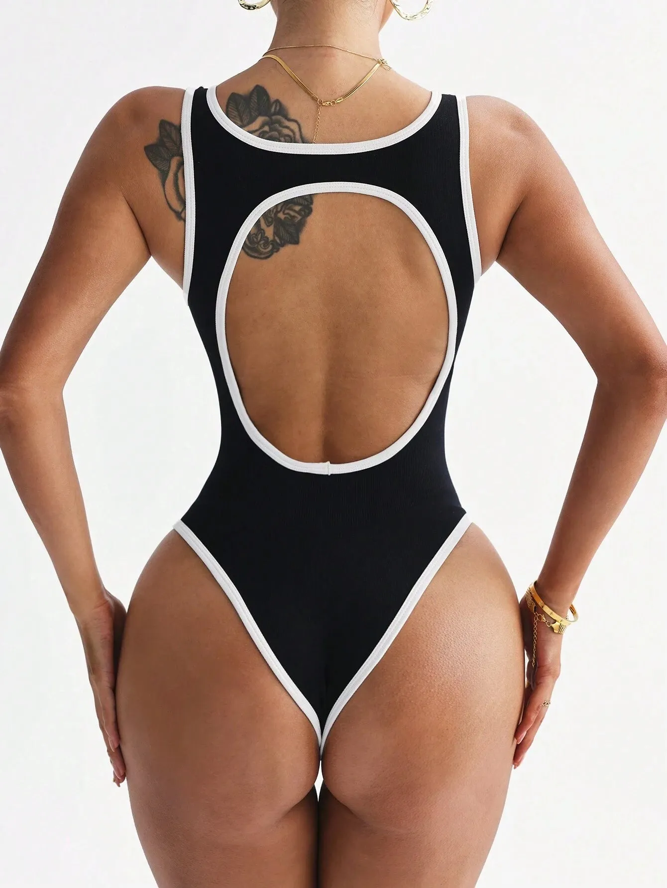 Chic Colour Block Sleeveless Bodysuit – Casual & Slim Fit
