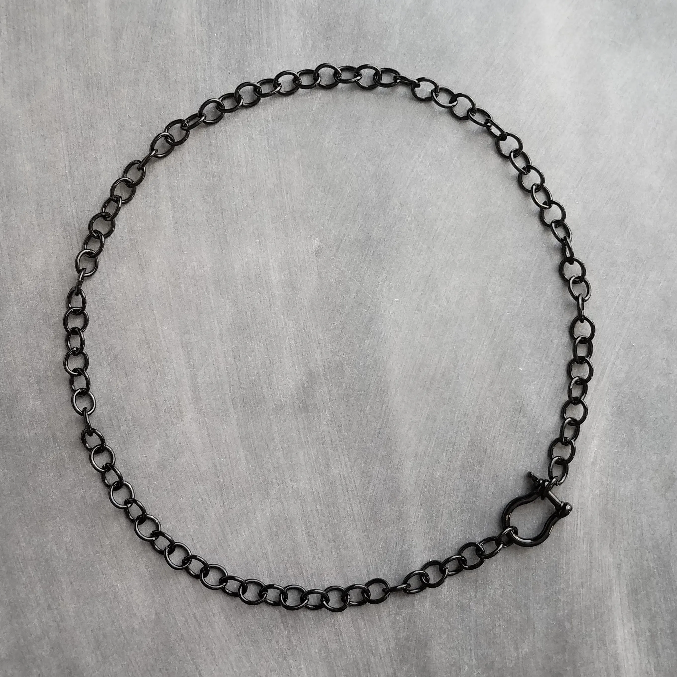 Chunky Black Chain, front clasp necklace, large link chain, horseshoe clasp necklace, screw clasp chain, big round link chain, shiny black, all black necklace, black front clasp chain, black chunky chain