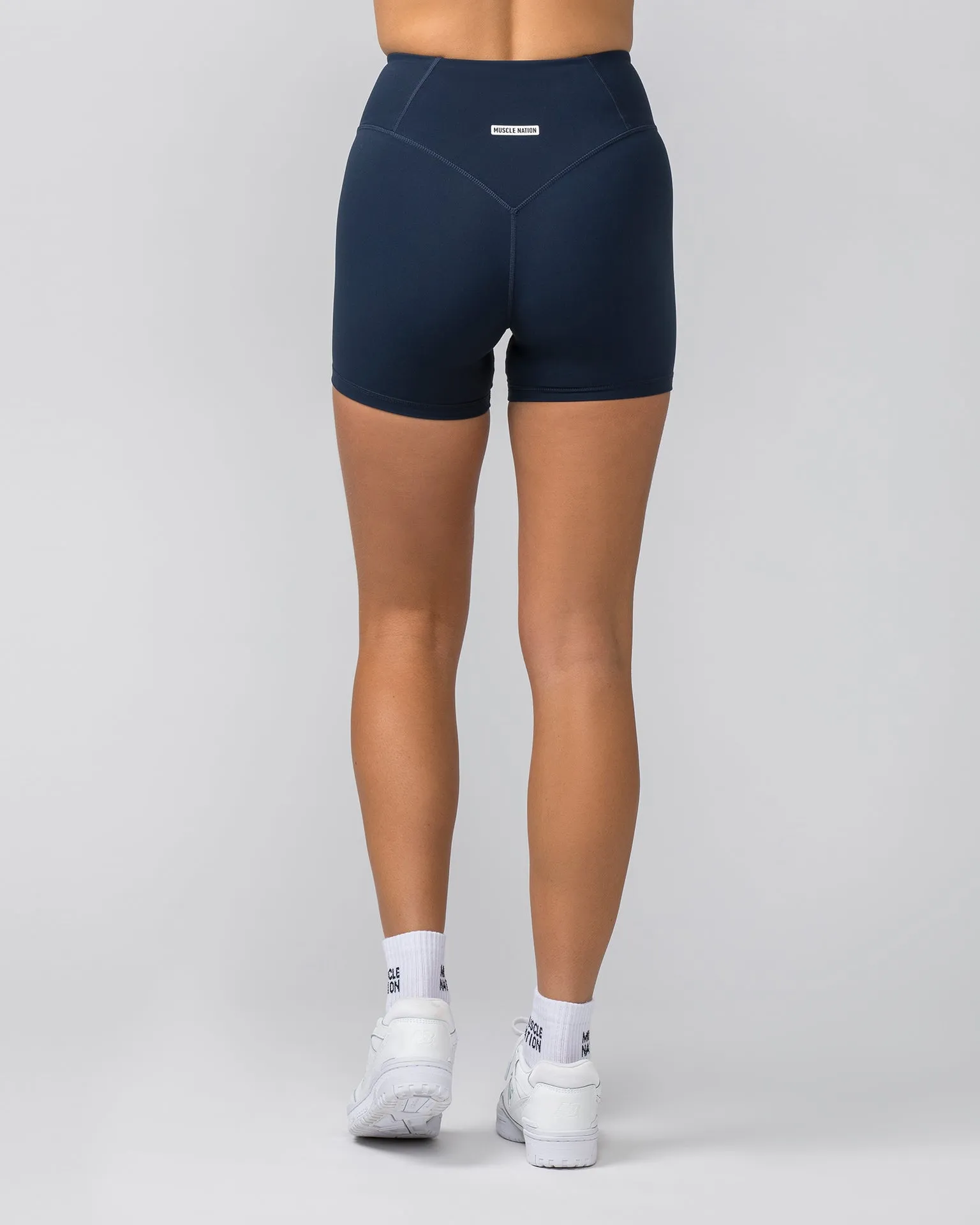 Contour Aura Midway Shorts - Navy