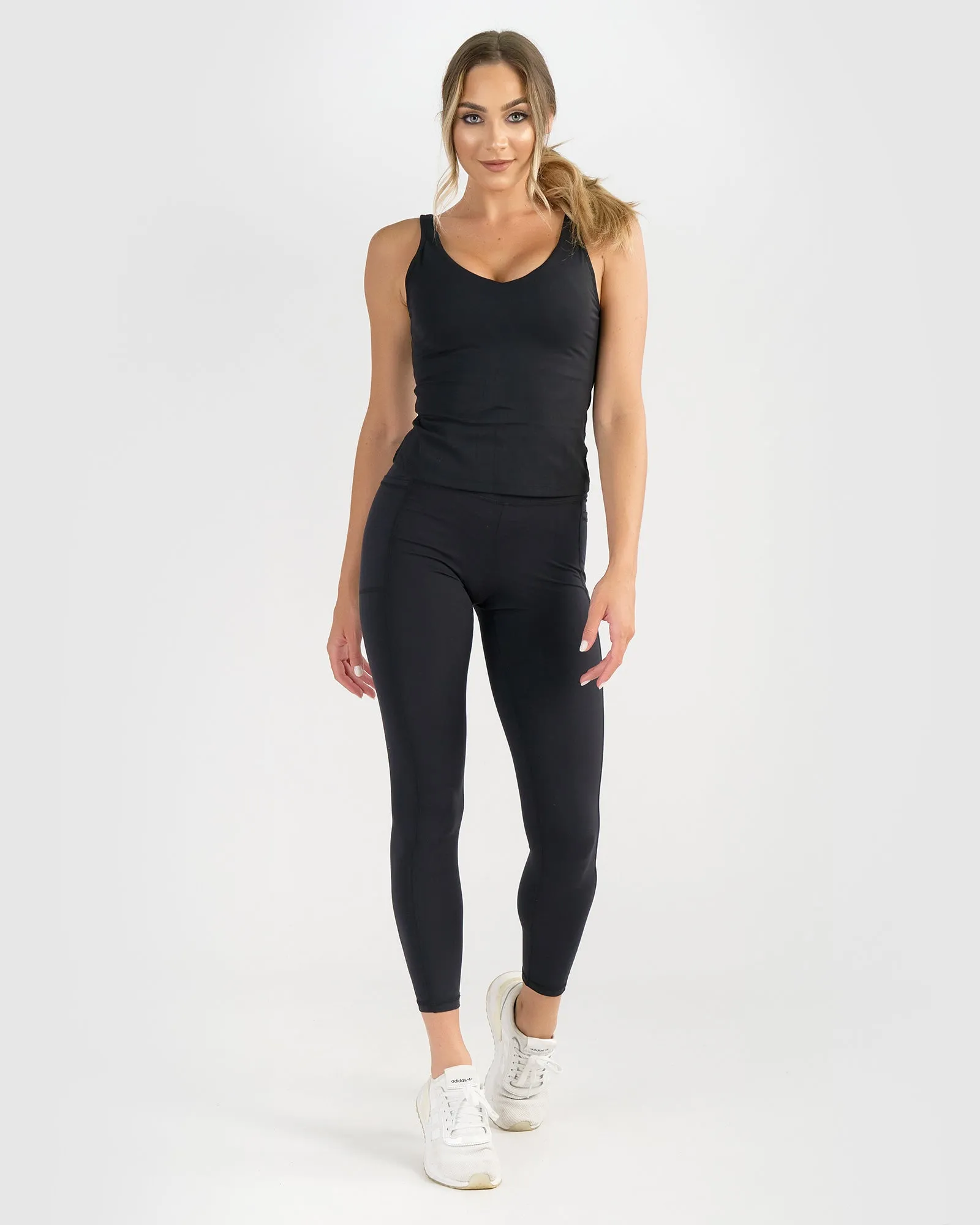 Core Trainer Dani Longline Tank Black