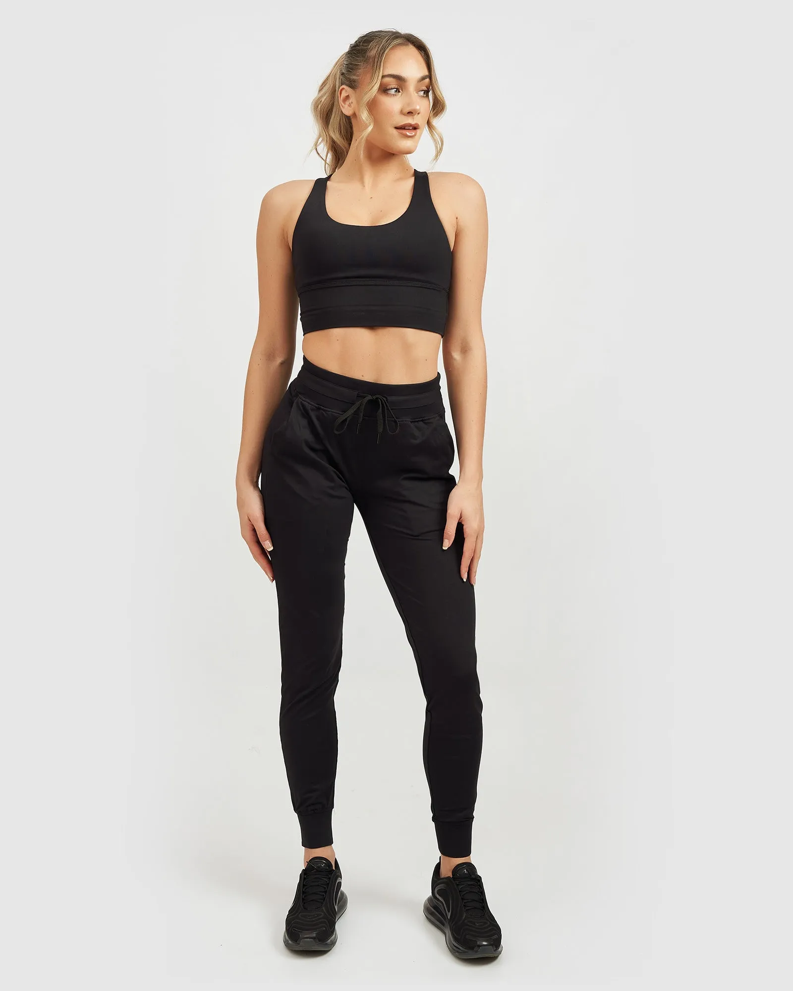 Core Trainer Lara Active Bra Black