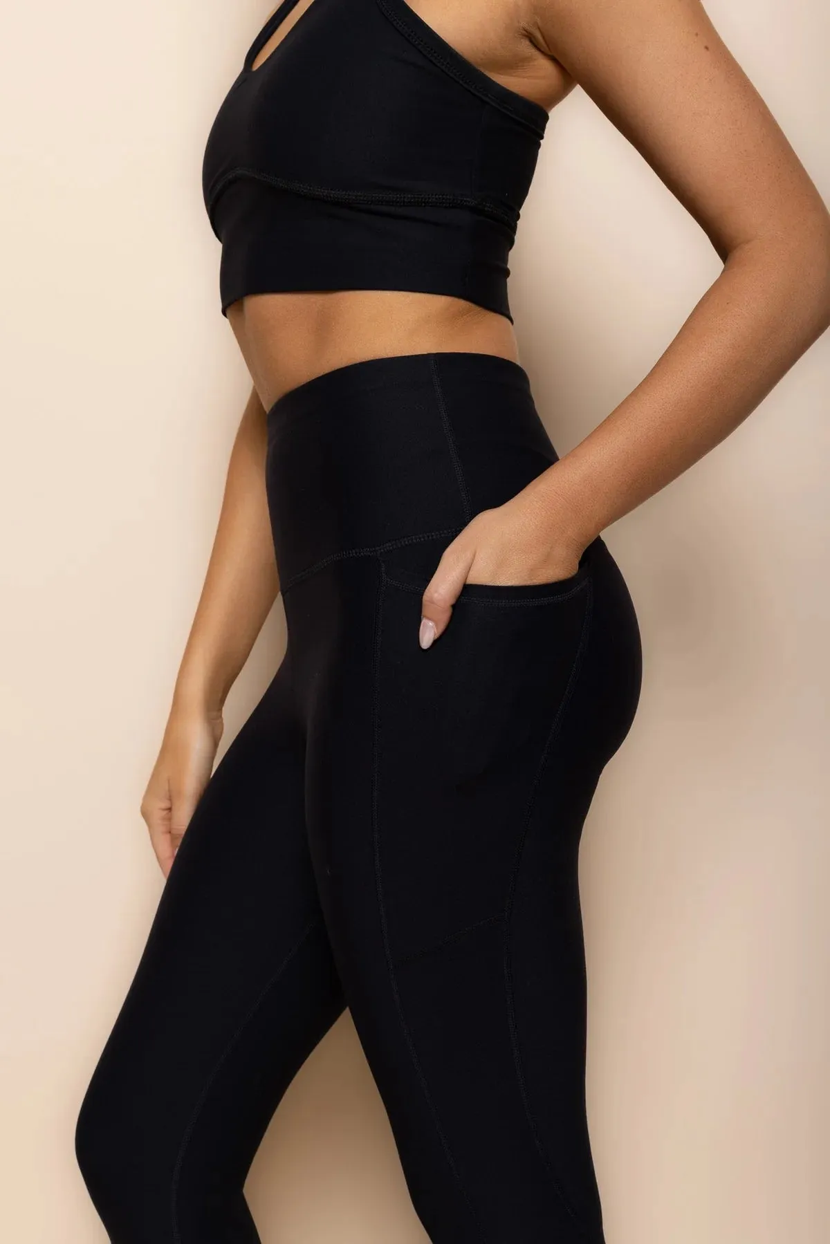 D K ACTIVE EVOLVE 7/8 TIGHT BLACK