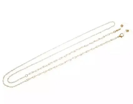 Dainty Pearl eyewear chain