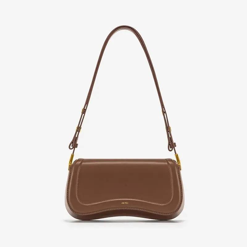 Elegant Crossbody Bag with Sleek Minimalist Design Retro Underarm Saddle Handbag