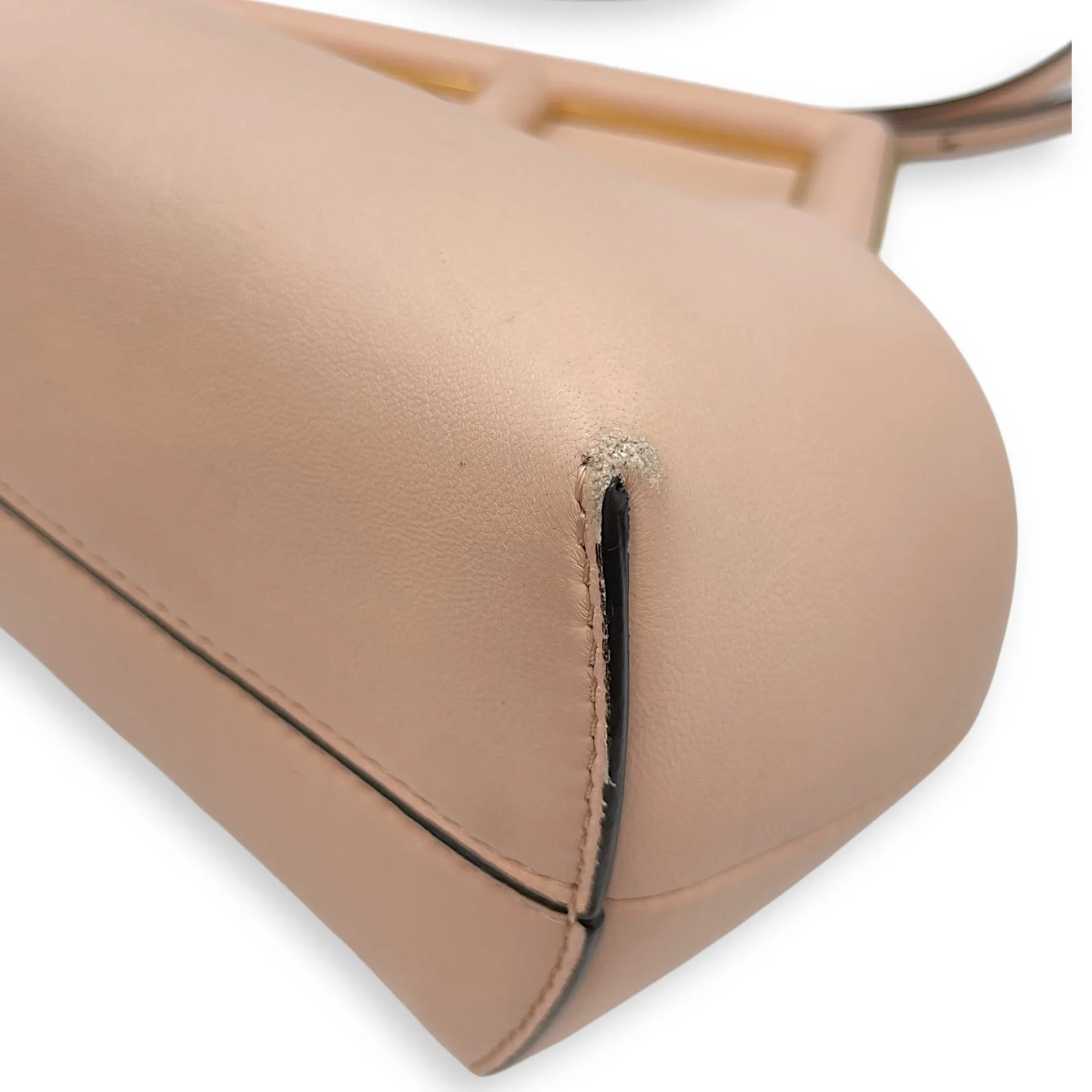 Fendi First Pink Clutch in Lambskin, Gold hardware