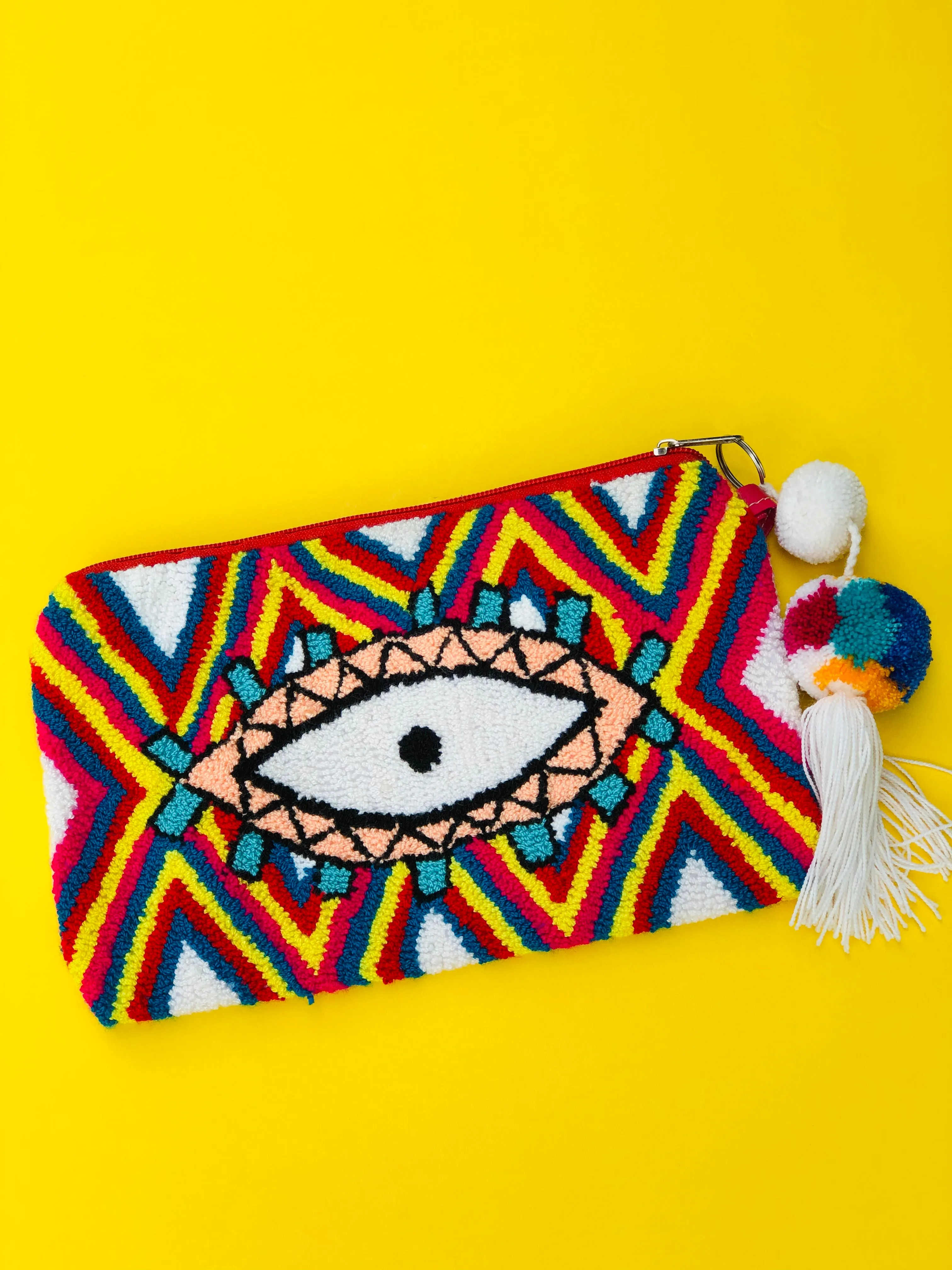 Fuzzy Wayuu Ojitos Wrislet Clutch