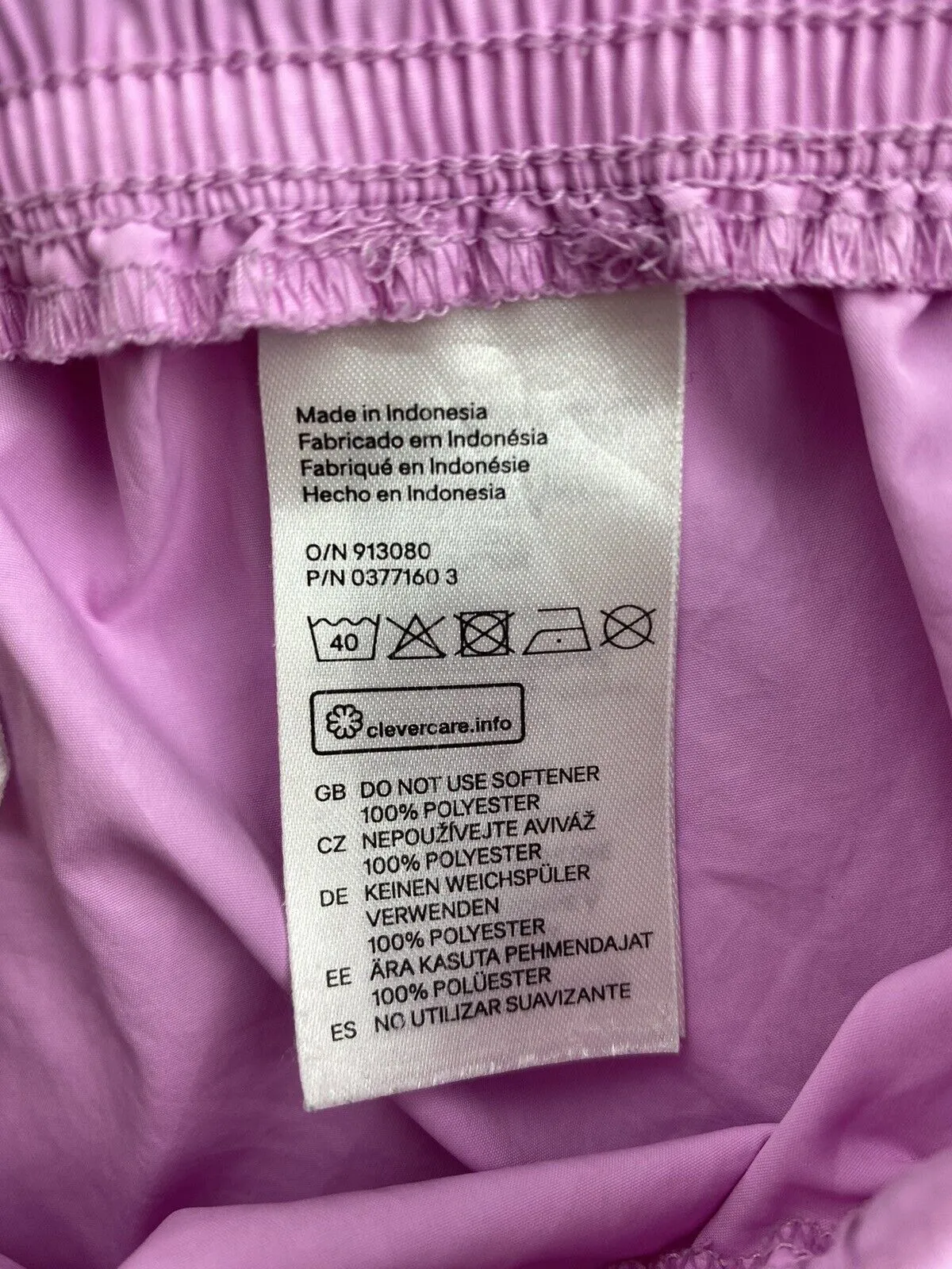 H&M Sport Womes Pink Activewear Shorts Size 4 US