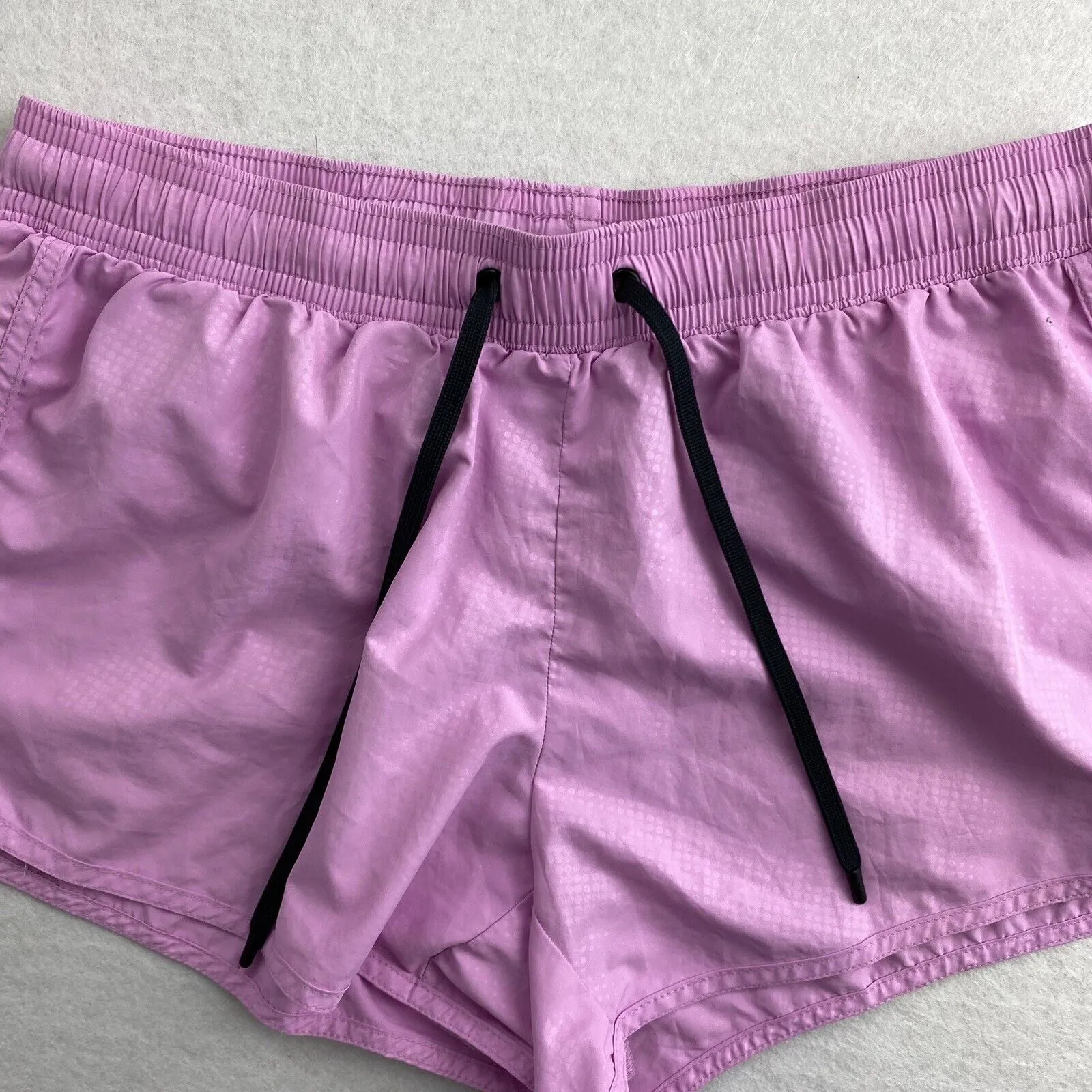 H&M Sport Womes Pink Activewear Shorts Size 4 US