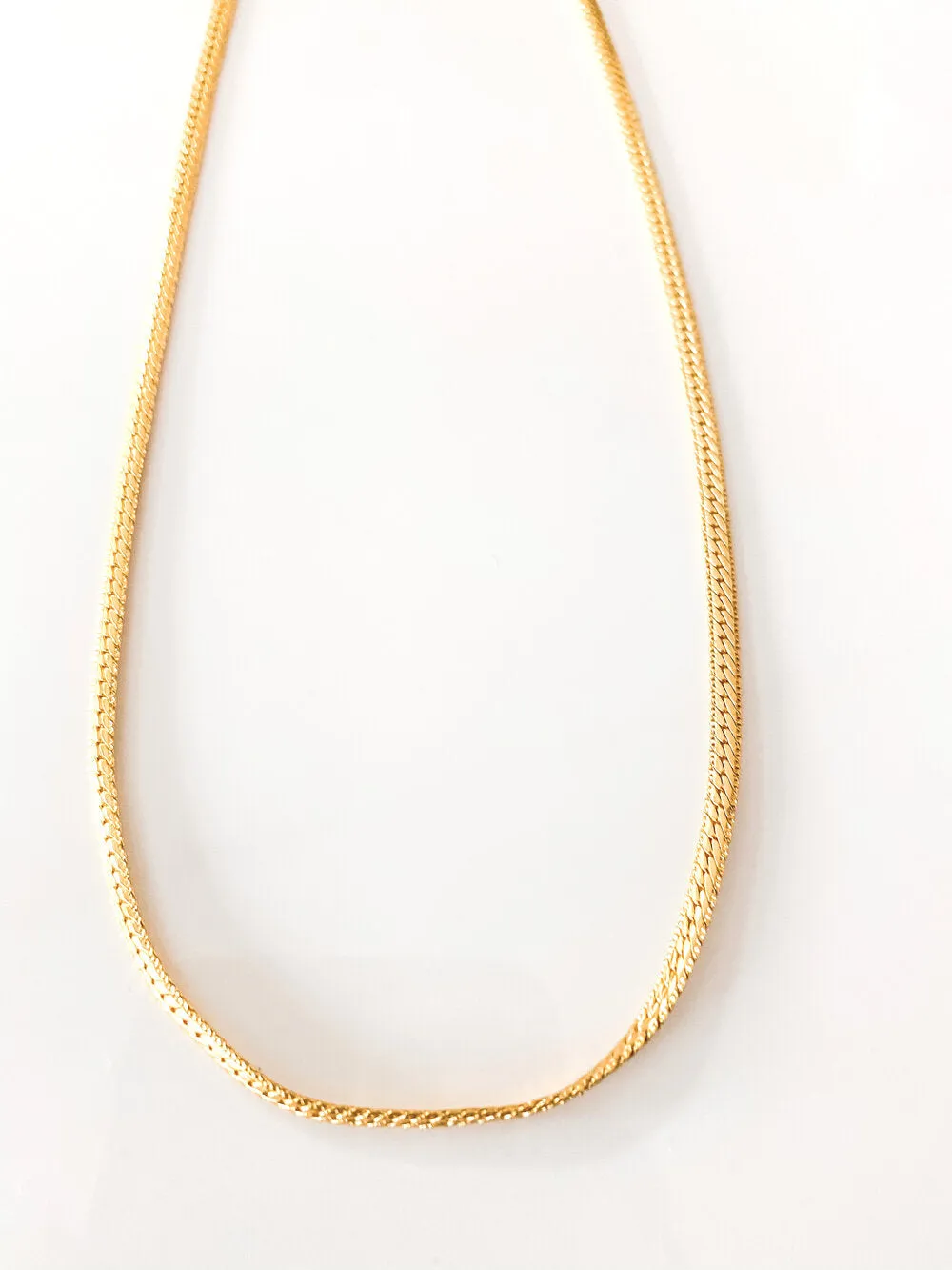HERRINGBONE TEXTURE CHAIN