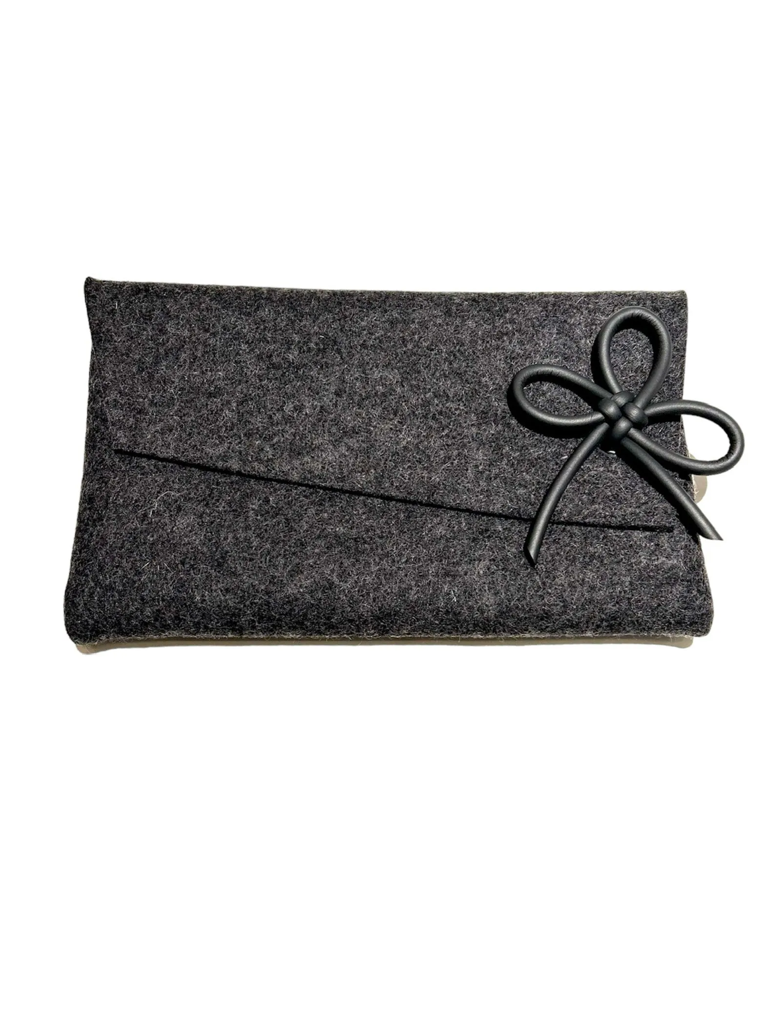 KNOT PREDICTABLE- Flora Clutch (more colors available )