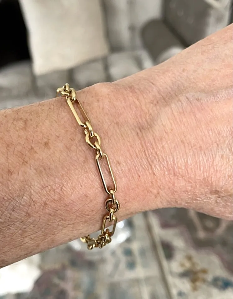 Loops and Links Bracelet