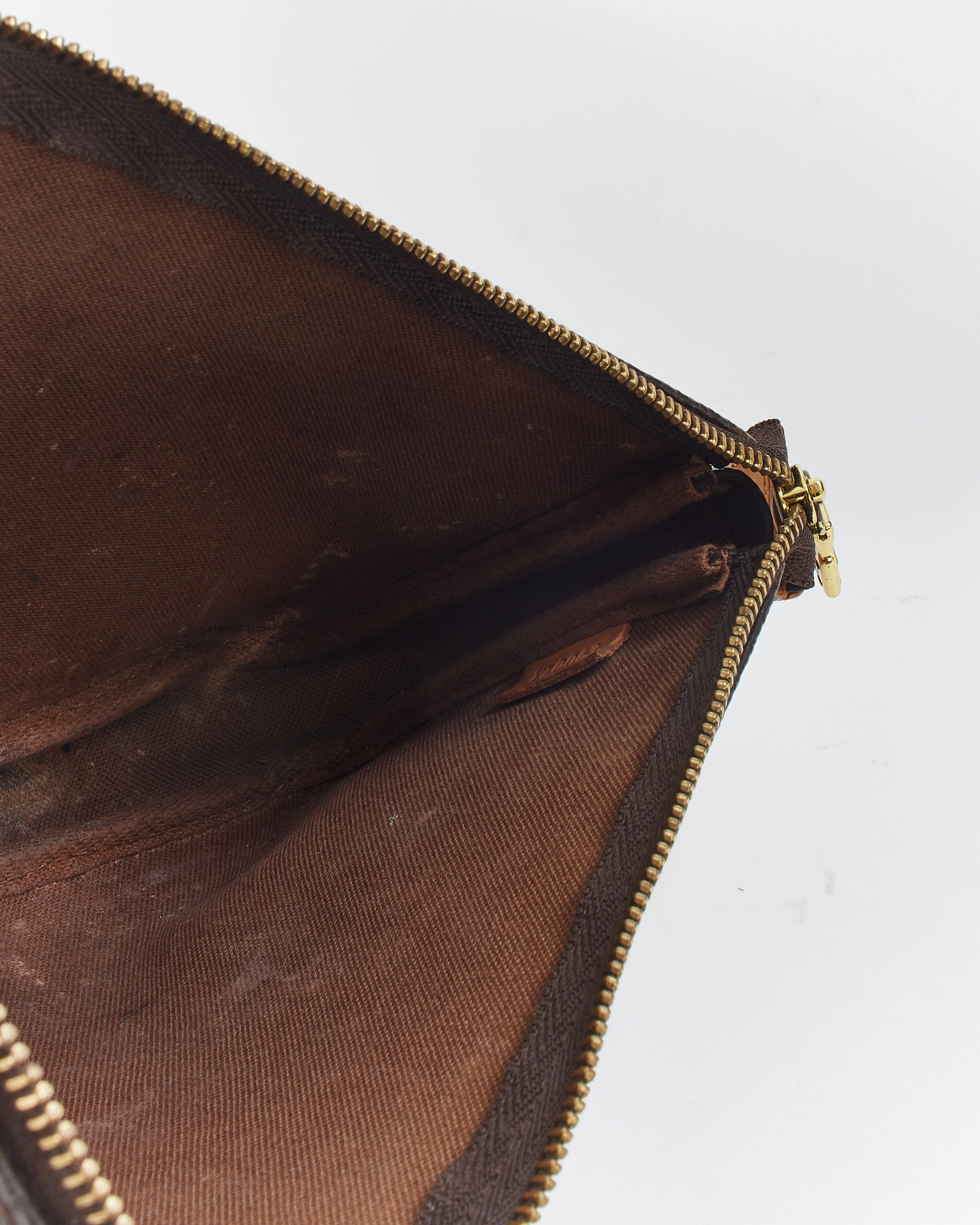 Louis Vuitton Monogram Canvas Pochette Accessoires Shoulder Bag