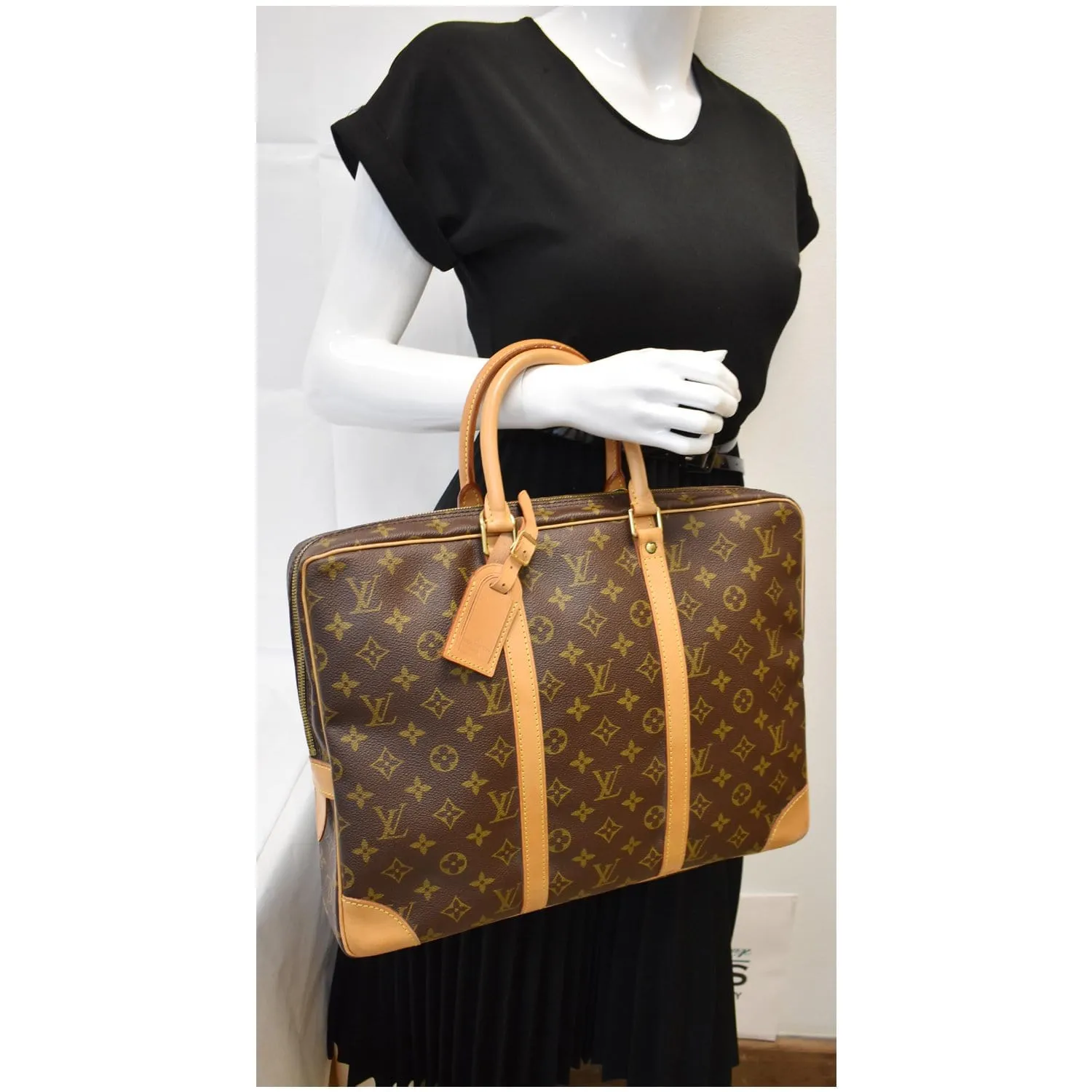 LOUIS VUITTON Porte-Documents Voyage Monogram Canvas Briefcase Bag Brown