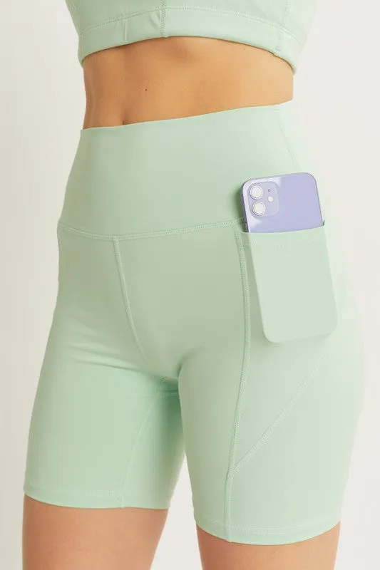 Love Tree Activewear Leggings Shorts Seam Detail