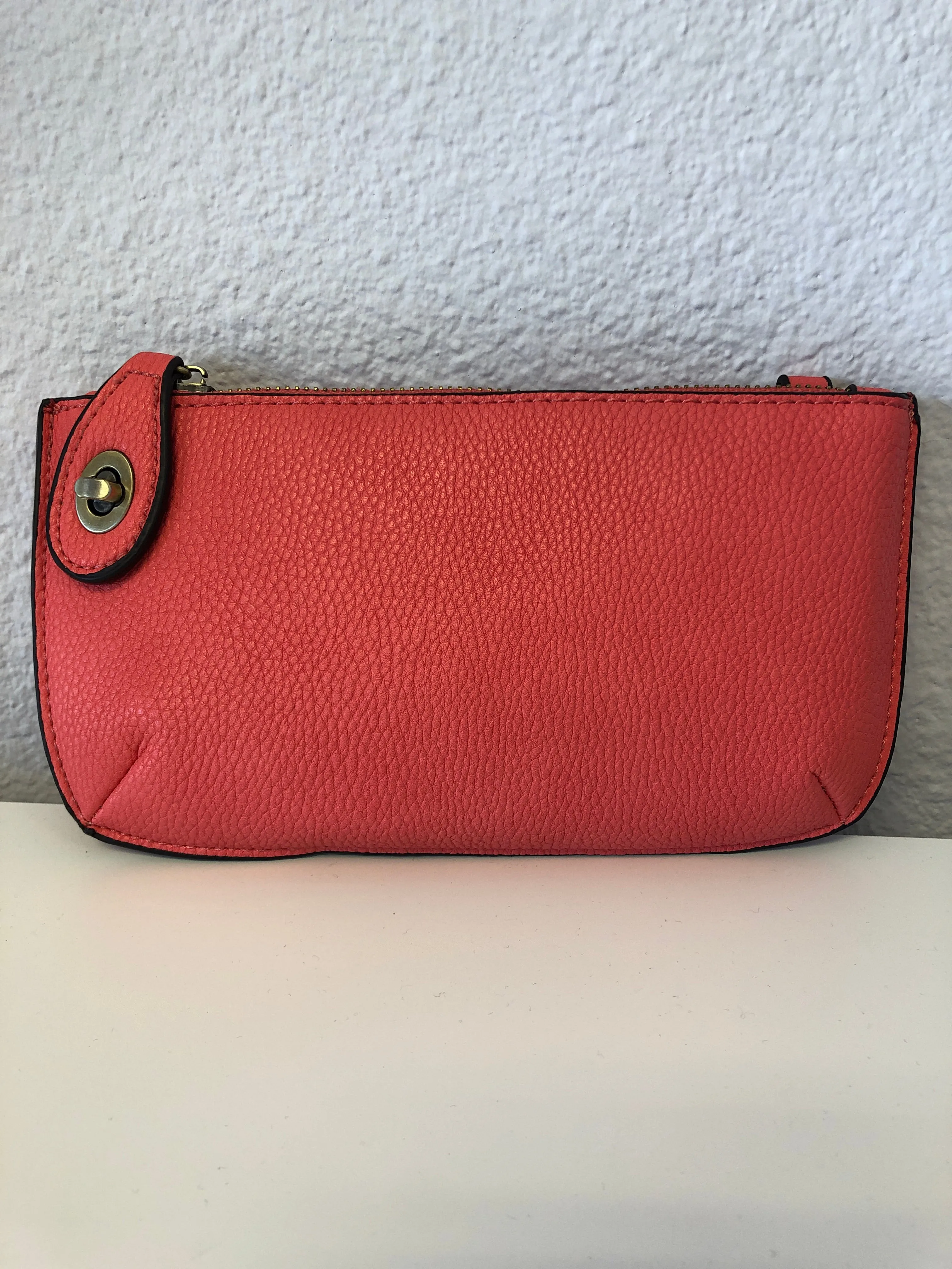 MINI WRISTLET CLUTCH
