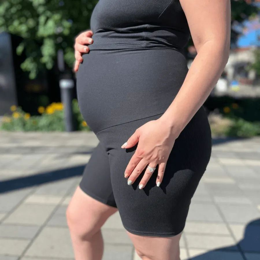 NEW GENES MATERNITY |SARAH BIKER SHORTS |  RIBBED BLACK