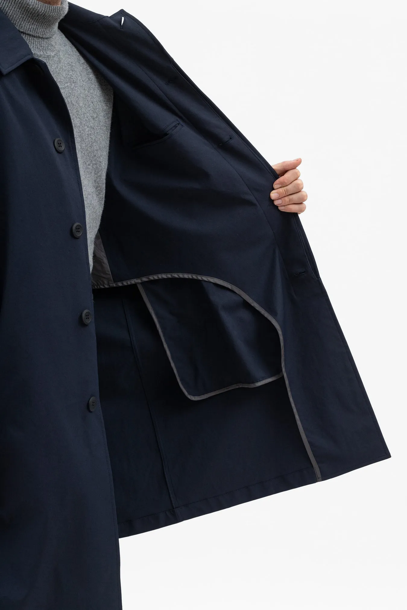 Norse Projects - Vargo Gore-Tex Infinium Raglan Mac - Dark Navy
