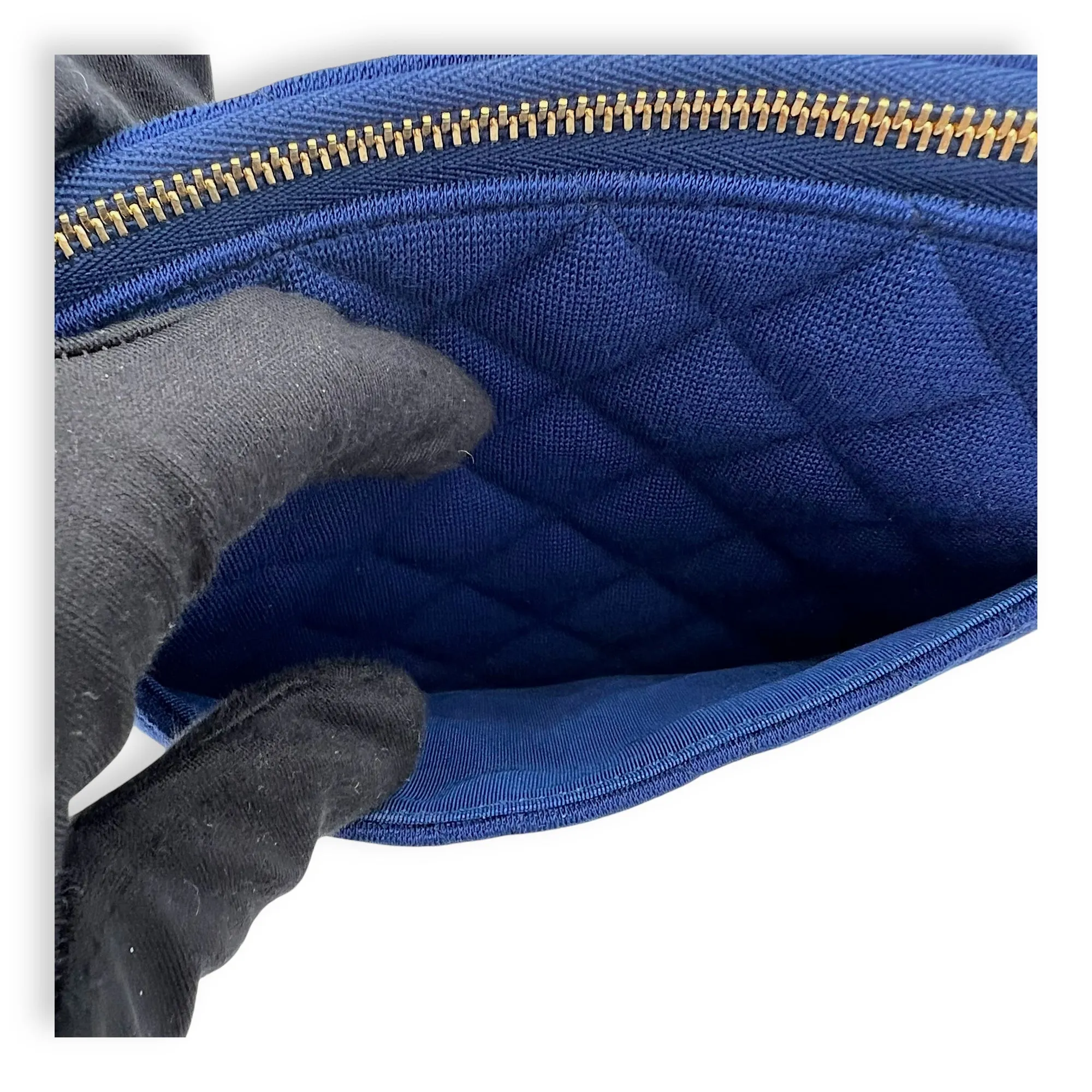 O Case Clutch Blue in Jersey, Gold hardware