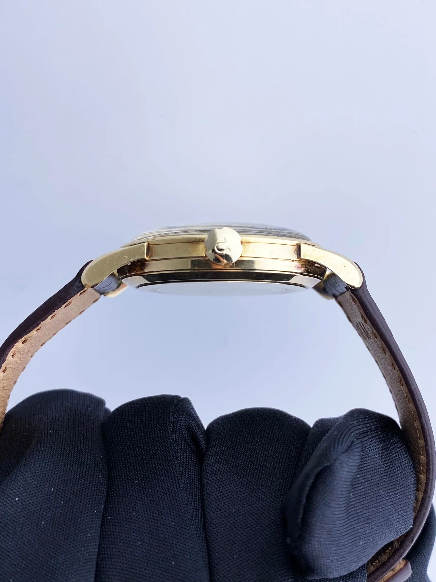 Omega Seamaster Chronometre 18K Yellow Gold Mens Watch