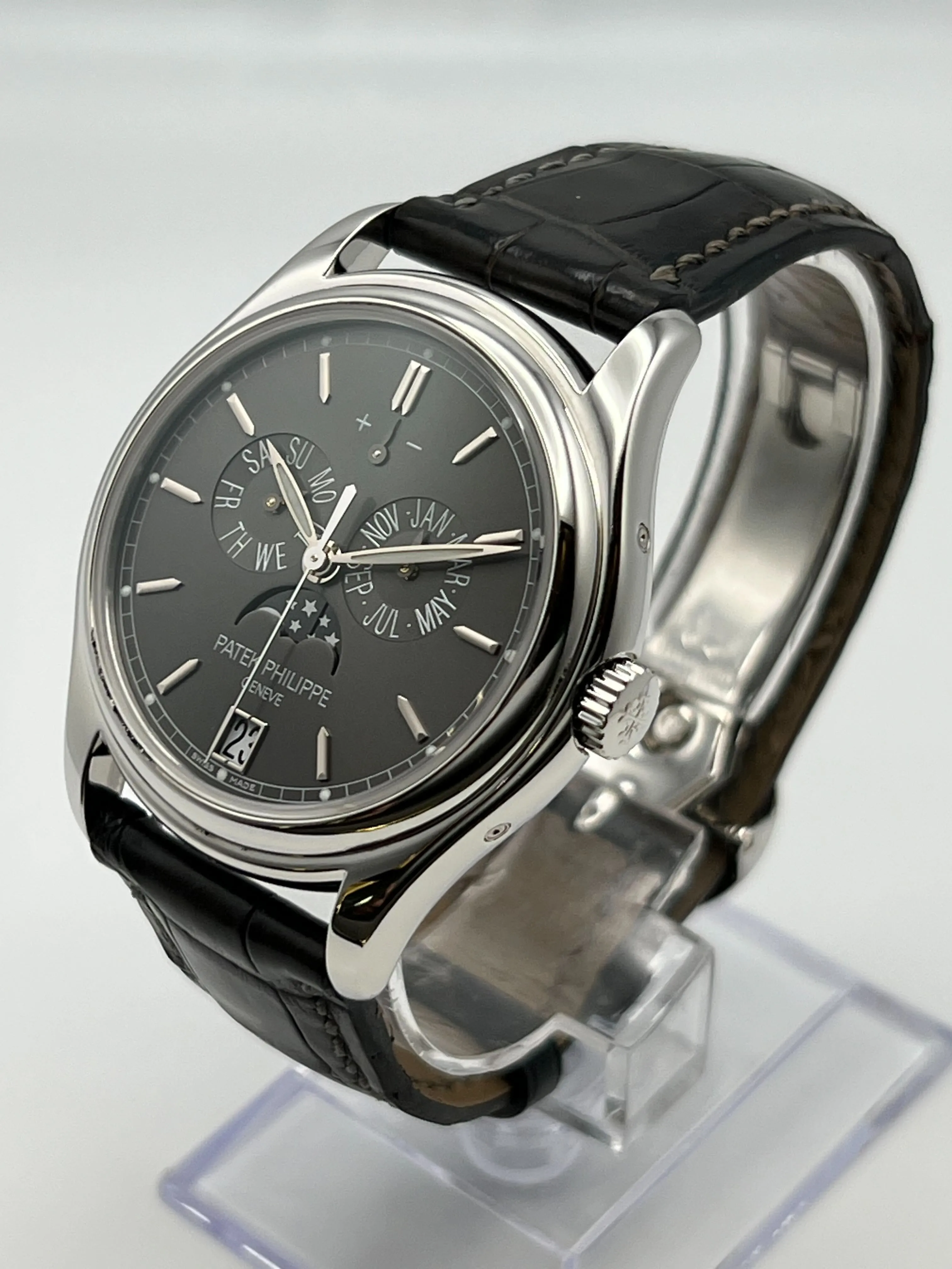 PP Luxury Watches Complications 5146P-001 Annual Calendar Platinum Grey Dial (2017)