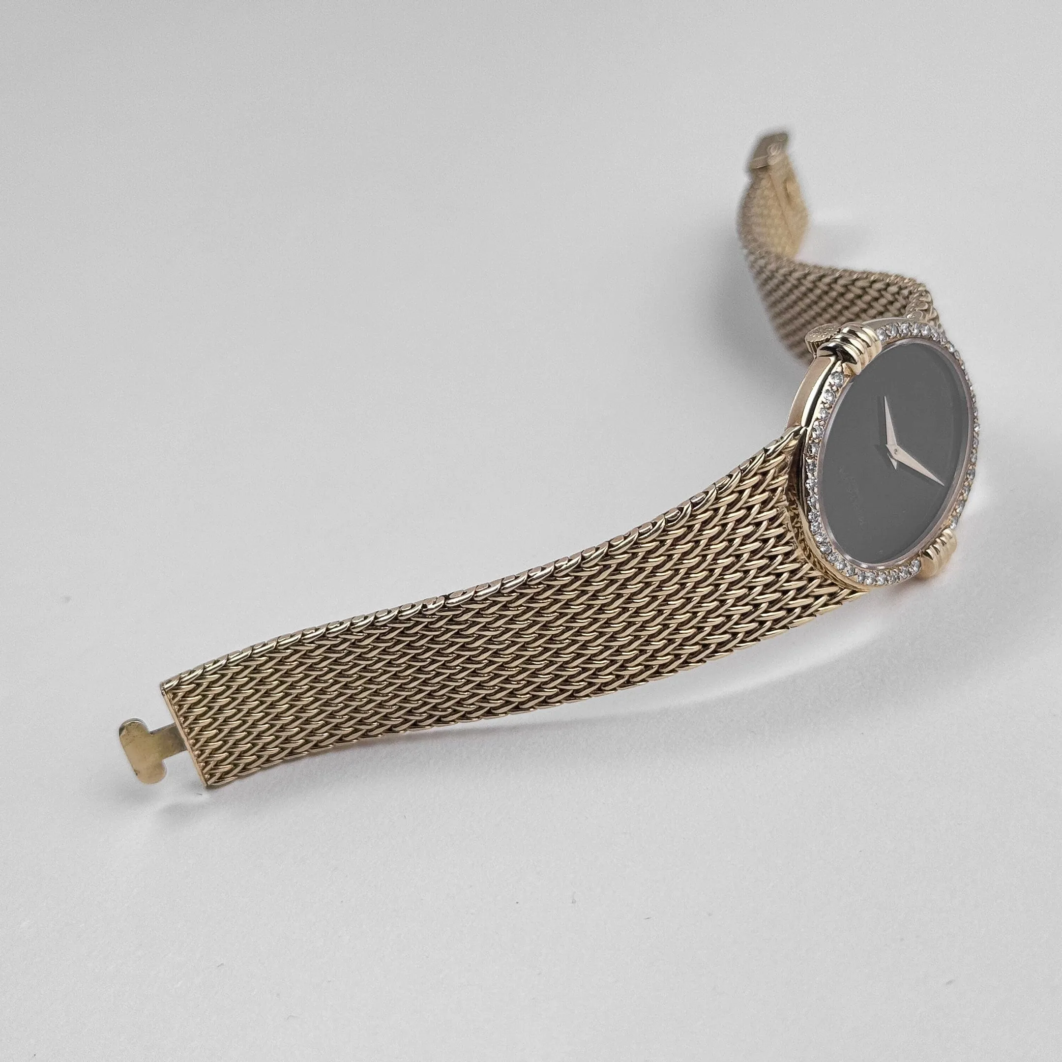 PP Luxury Watches Ellipse Vintage Yellow Gold Black Onyx Dial Diamond Bezel