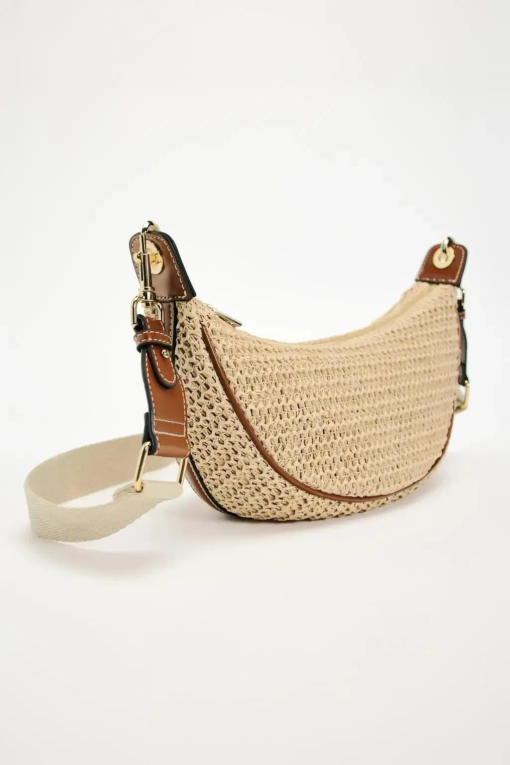SAC À BANDOULIÈRE TISSÉ EN PAILLE