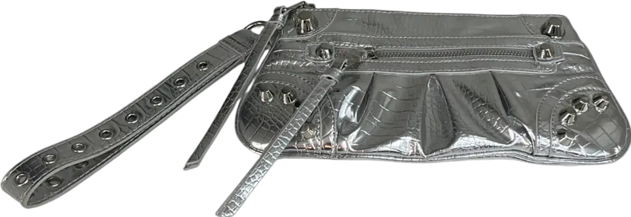 STEVE MADDEN Silver Bglowing clutch bag with wrist strap