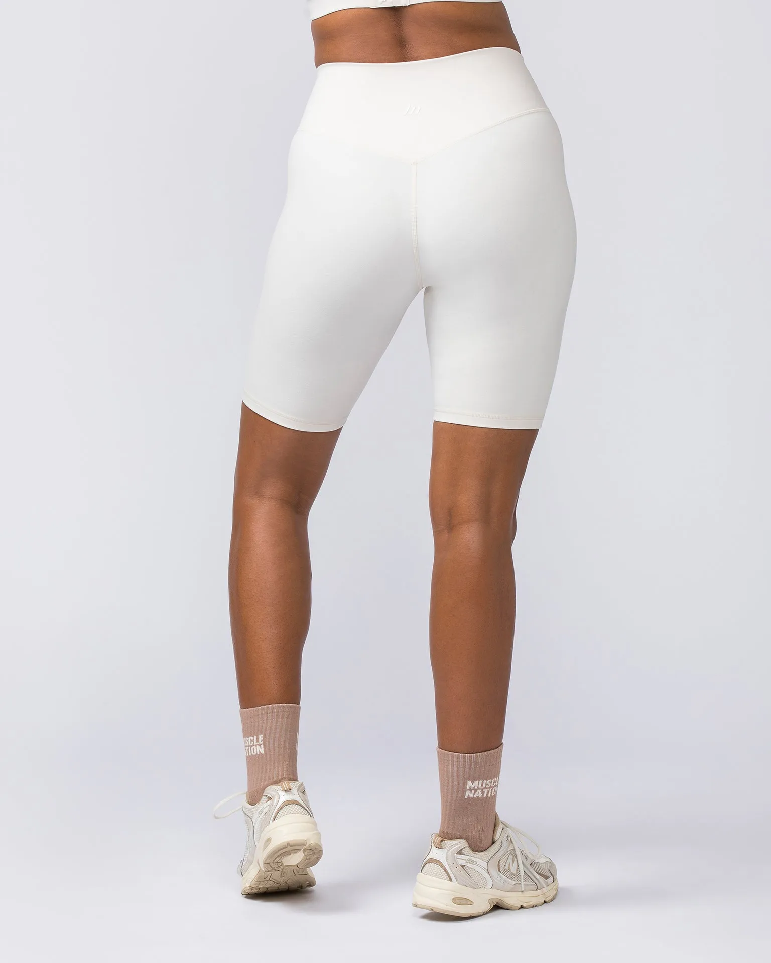Zero Rise Everyday Referee Length Shorts - Sahara